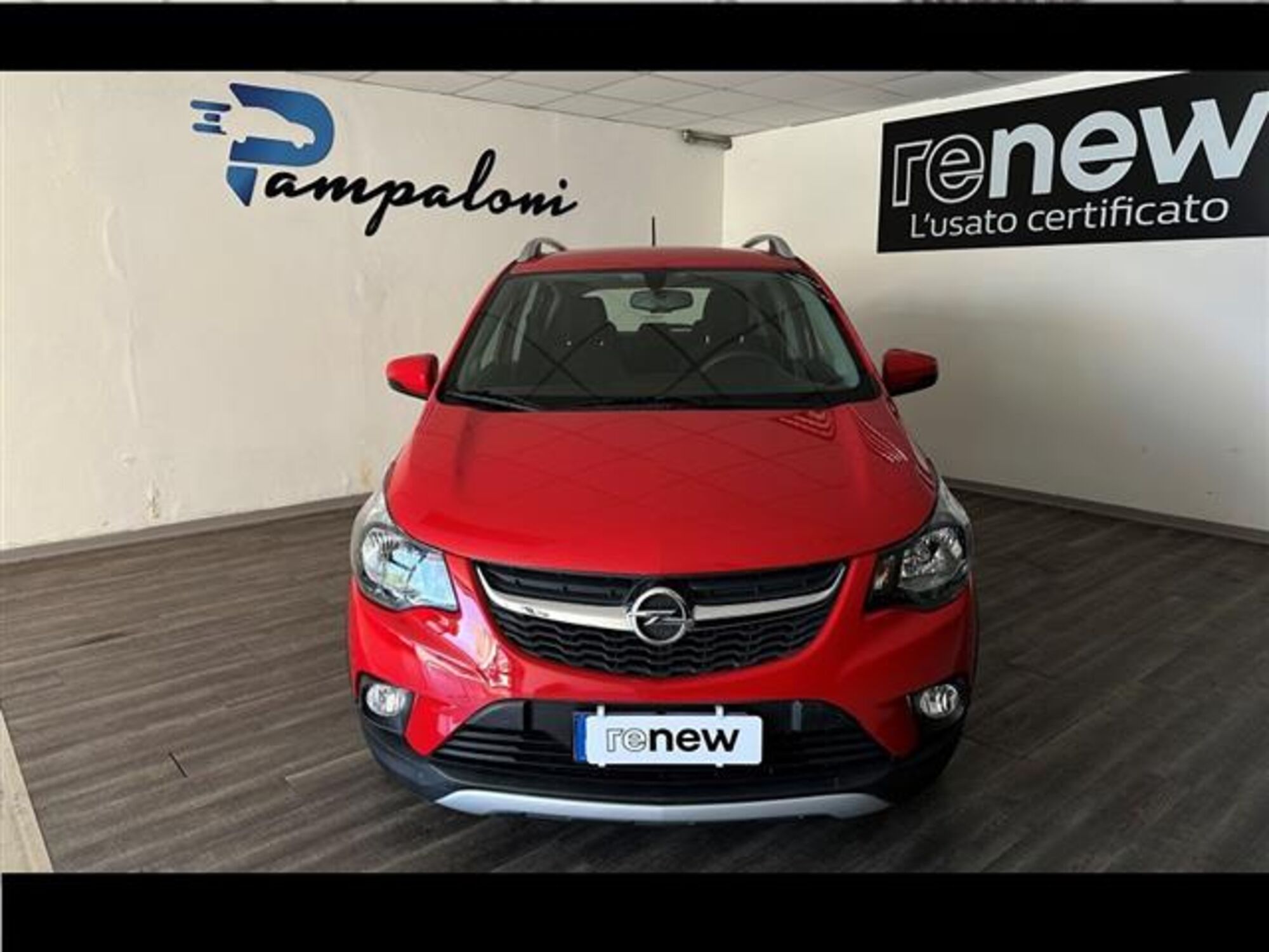 Opel Karl Rocks 1.0 75 CV del 2017 usata a Siena