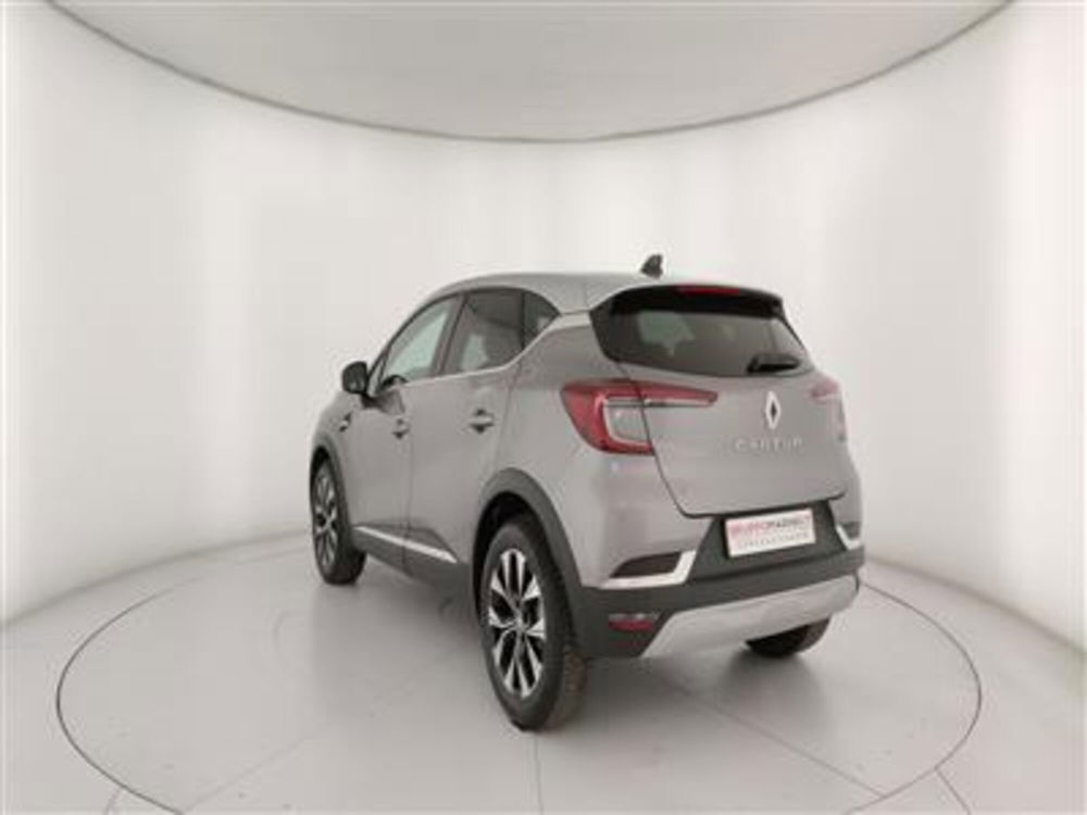 Renault Captur usata a Bari (5)