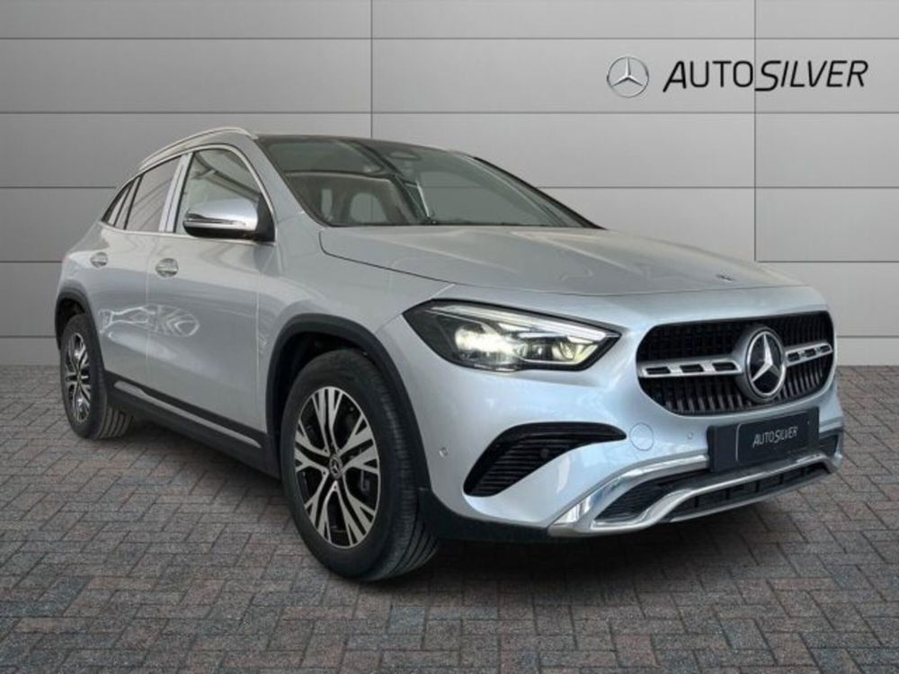 Mercedes-Benz GLA SUV nuova a Verona