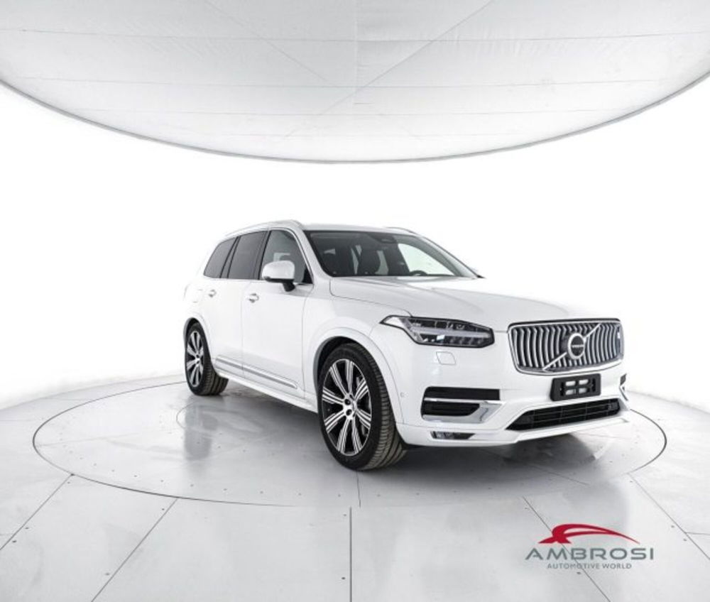 Volvo XC90 nuova a Perugia (2)