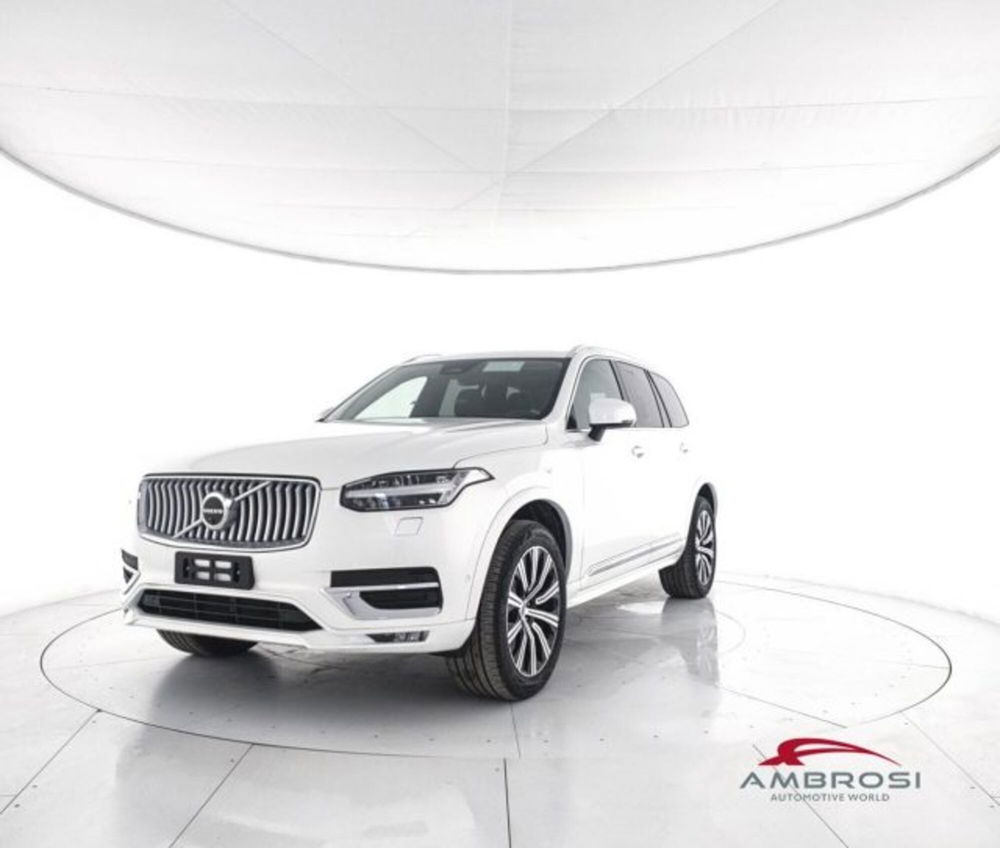 Volvo XC90 nuova a Perugia