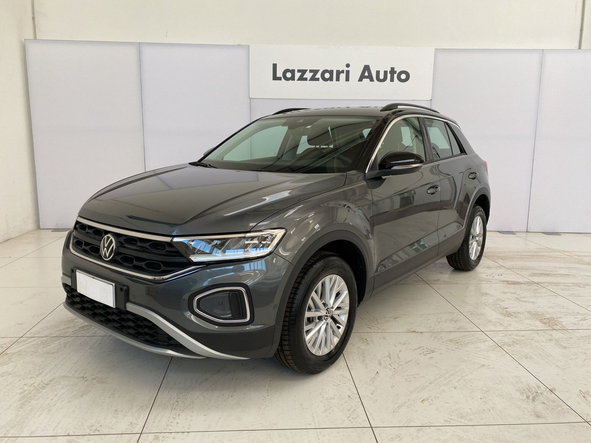 Volkswagen T-Roc 2.0 tdi Life 115cv nuova a Cornegliano Laudense