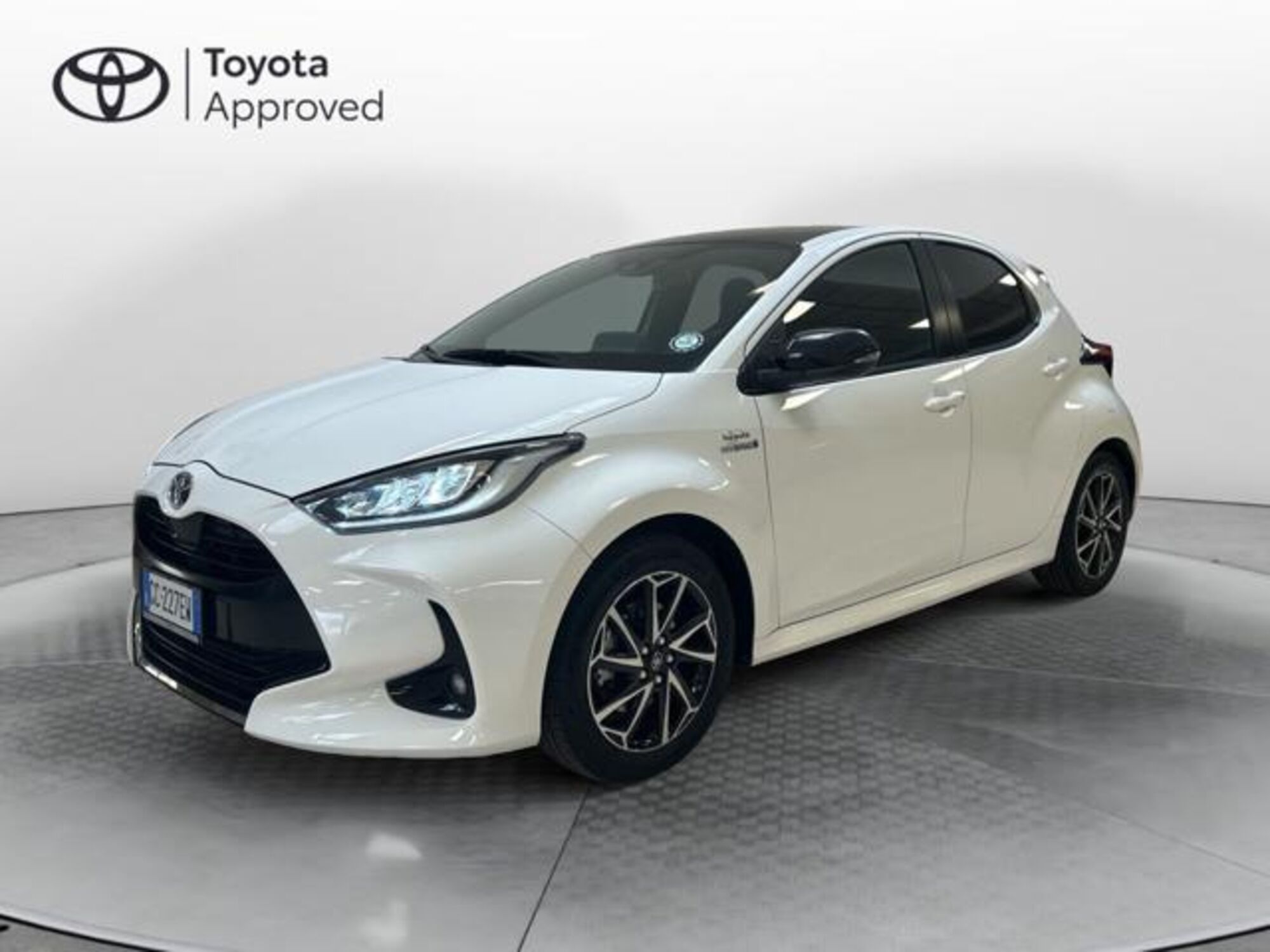 Toyota Yaris 1.5 Hybrid 5 porte Lounge del 2020 usata a Bra