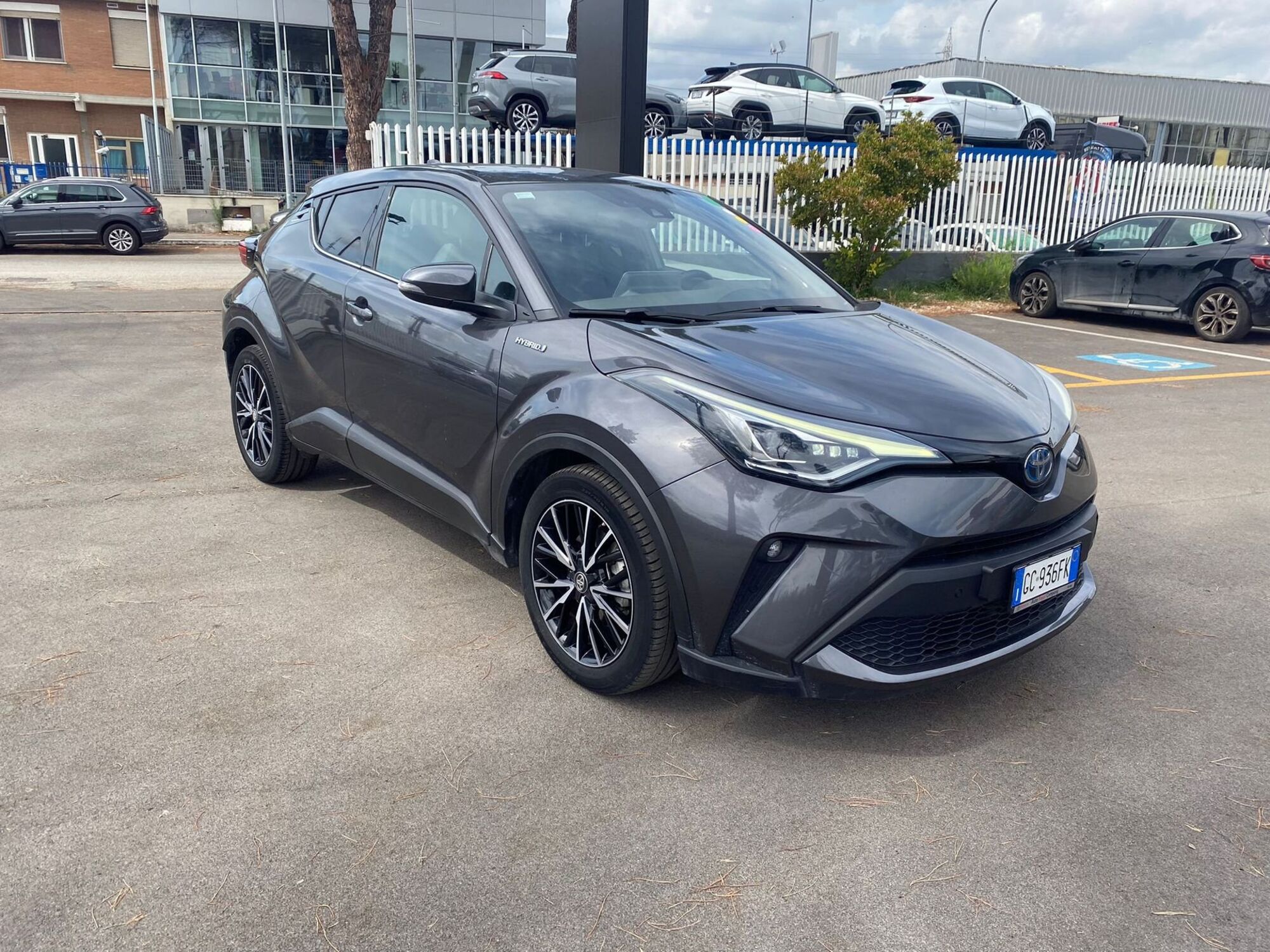 Toyota Toyota C-HR 1.8 Hybrid E-CVT Lounge  del 2020 usata a Roma