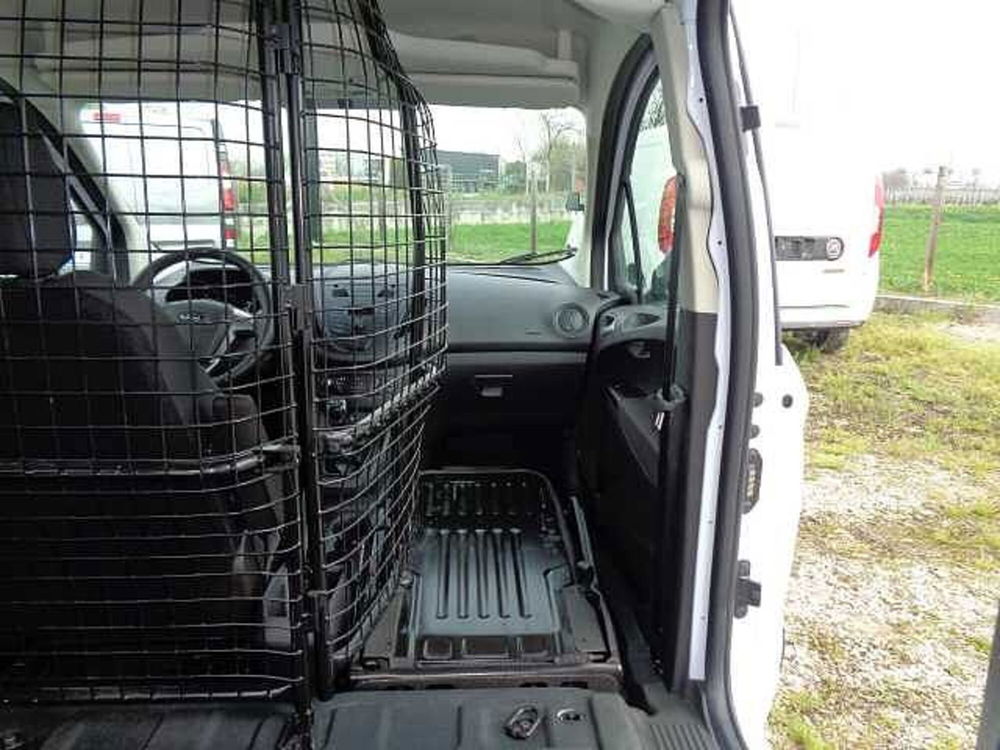 Ford Transit Courier usata a Treviso (19)