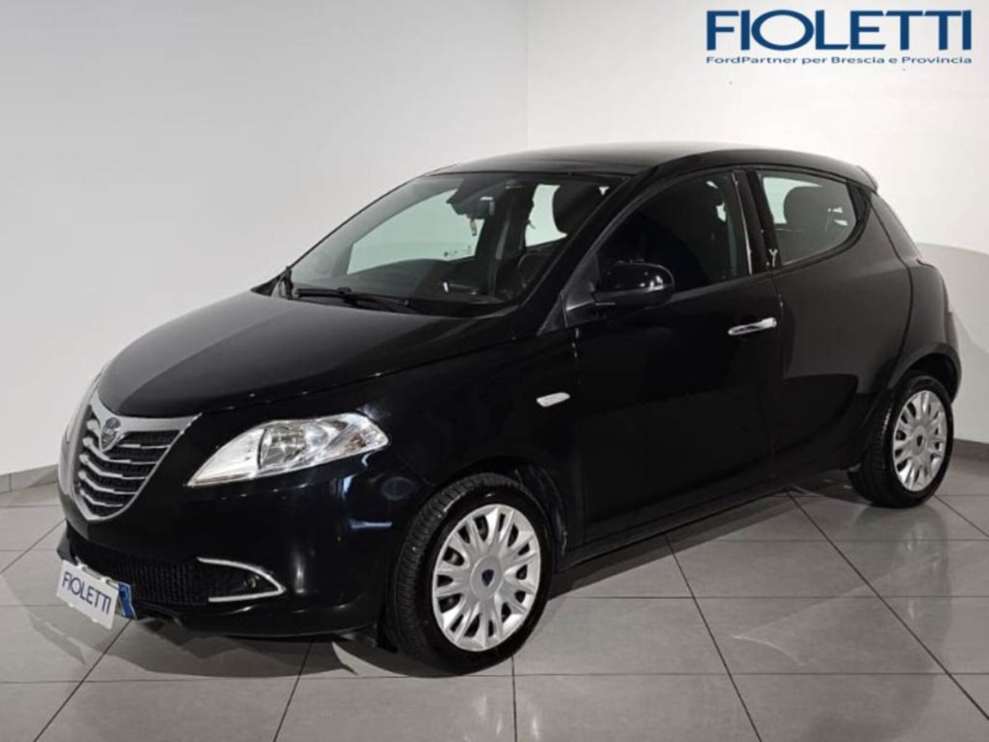 Lancia Ypsilon 0.9 TwinAir 85 CV 5 porte S&amp;S Silver  del 2011 usata a Brescia