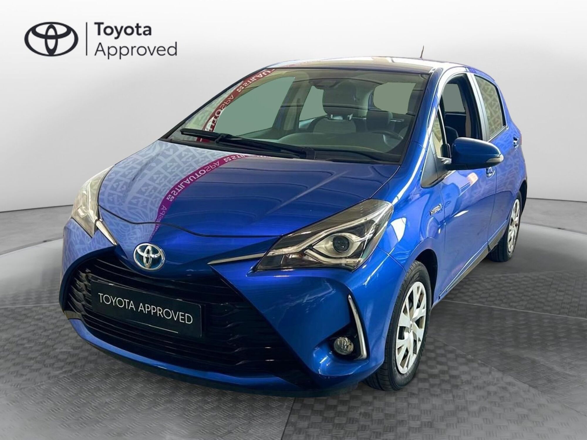 Toyota Yaris 1.5 Hybrid 5 porte Active  del 2020 usata a Prato