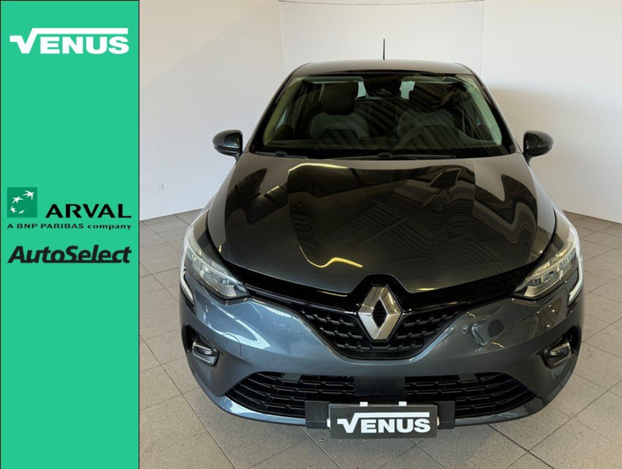 Renault Clio TCe 100 CV 5 porte Business del 2020 usata a Monza