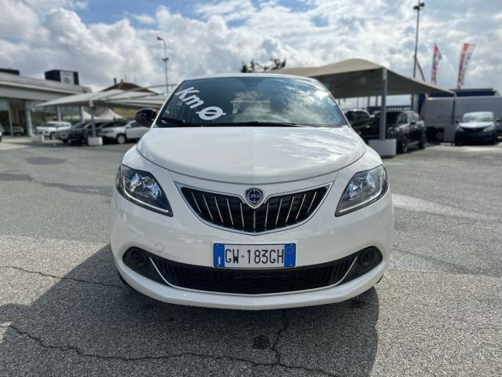 Lancia Ypsilon nuova a Torino (2)