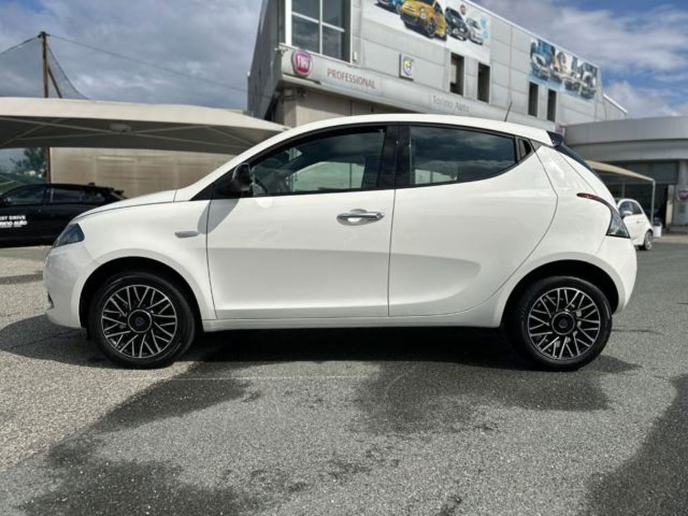 Lancia Ypsilon nuova a Torino (4)