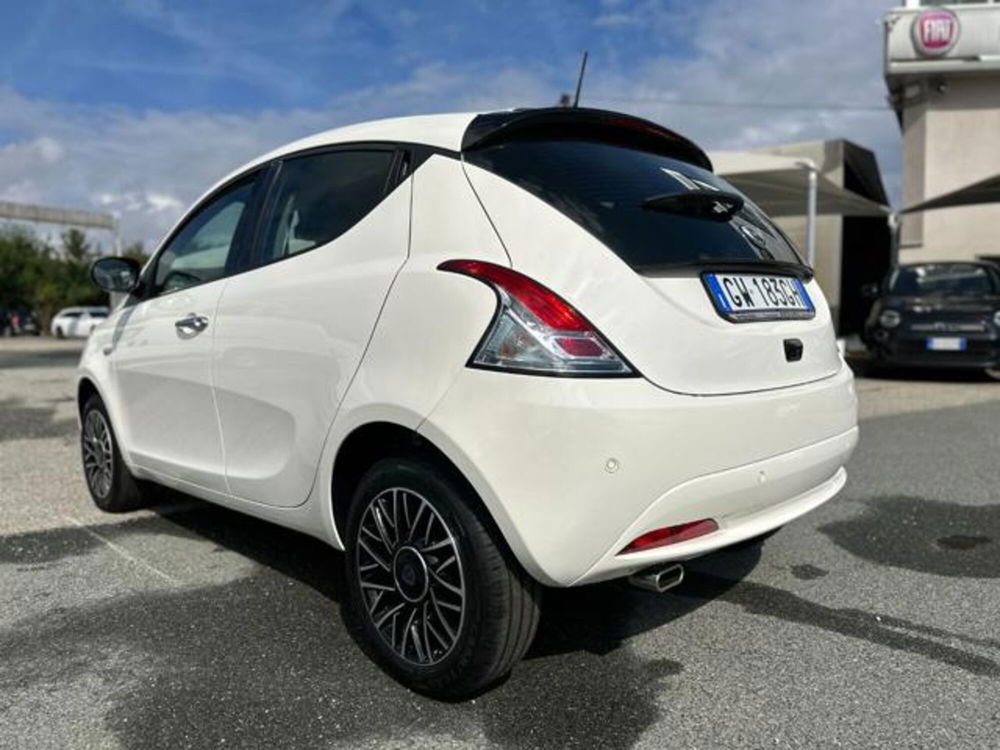 Lancia Ypsilon nuova a Torino (5)