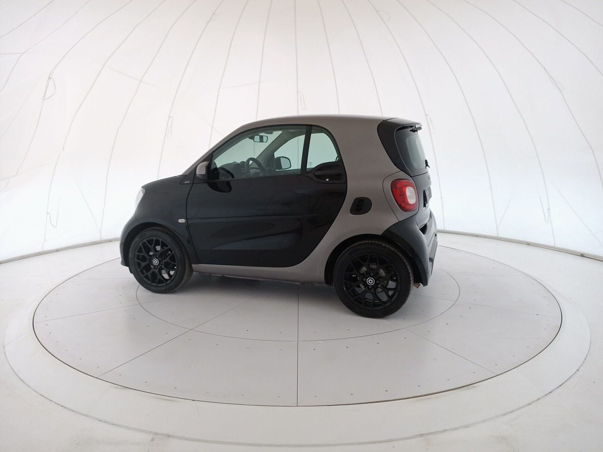 smart Fortwo 70 1.0 twinamic Superpassion del 2019 usata a Taranto