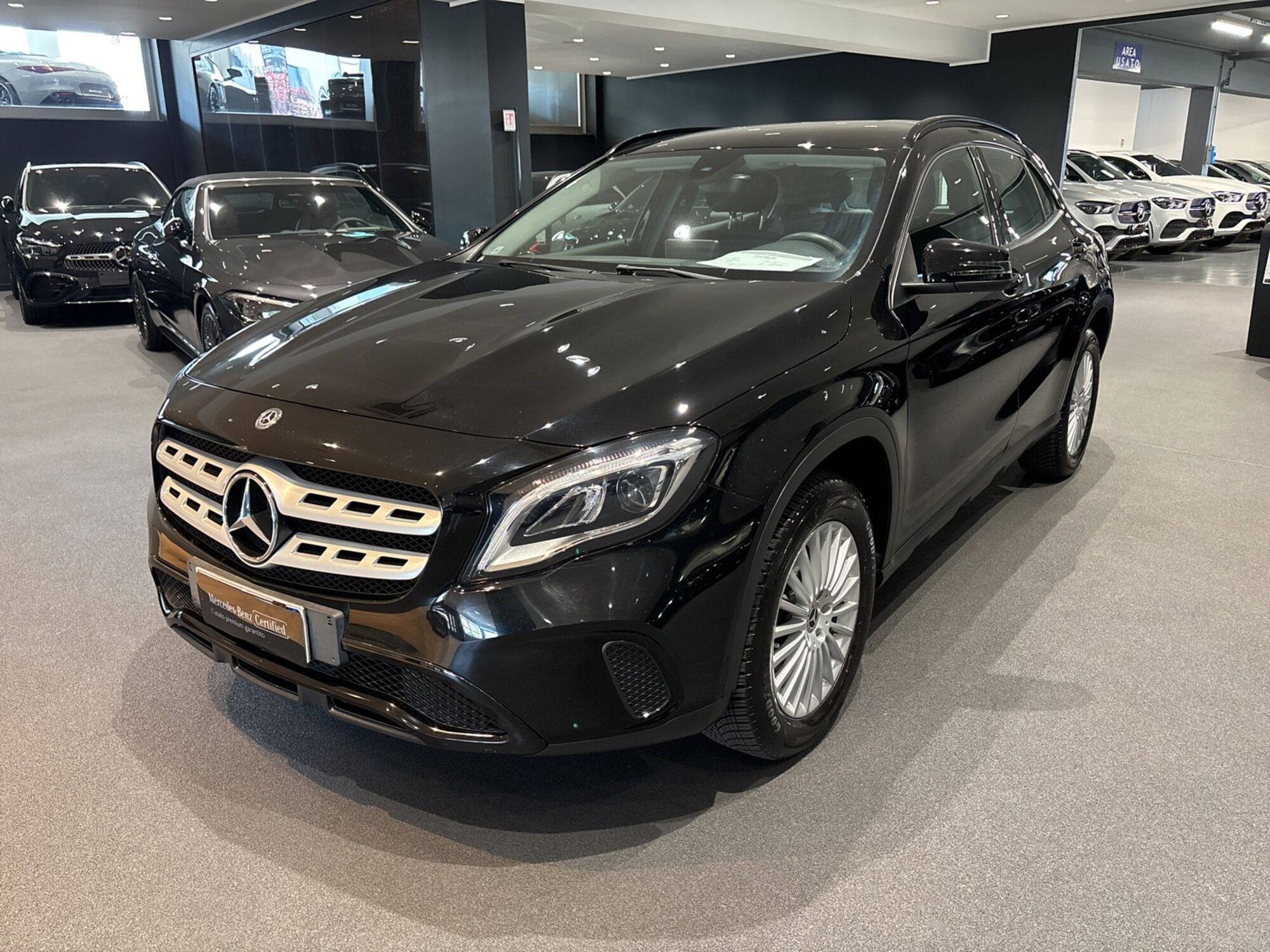 Mercedes-Benz GLA SUV 200 d Business del 2019 usata a Vinci