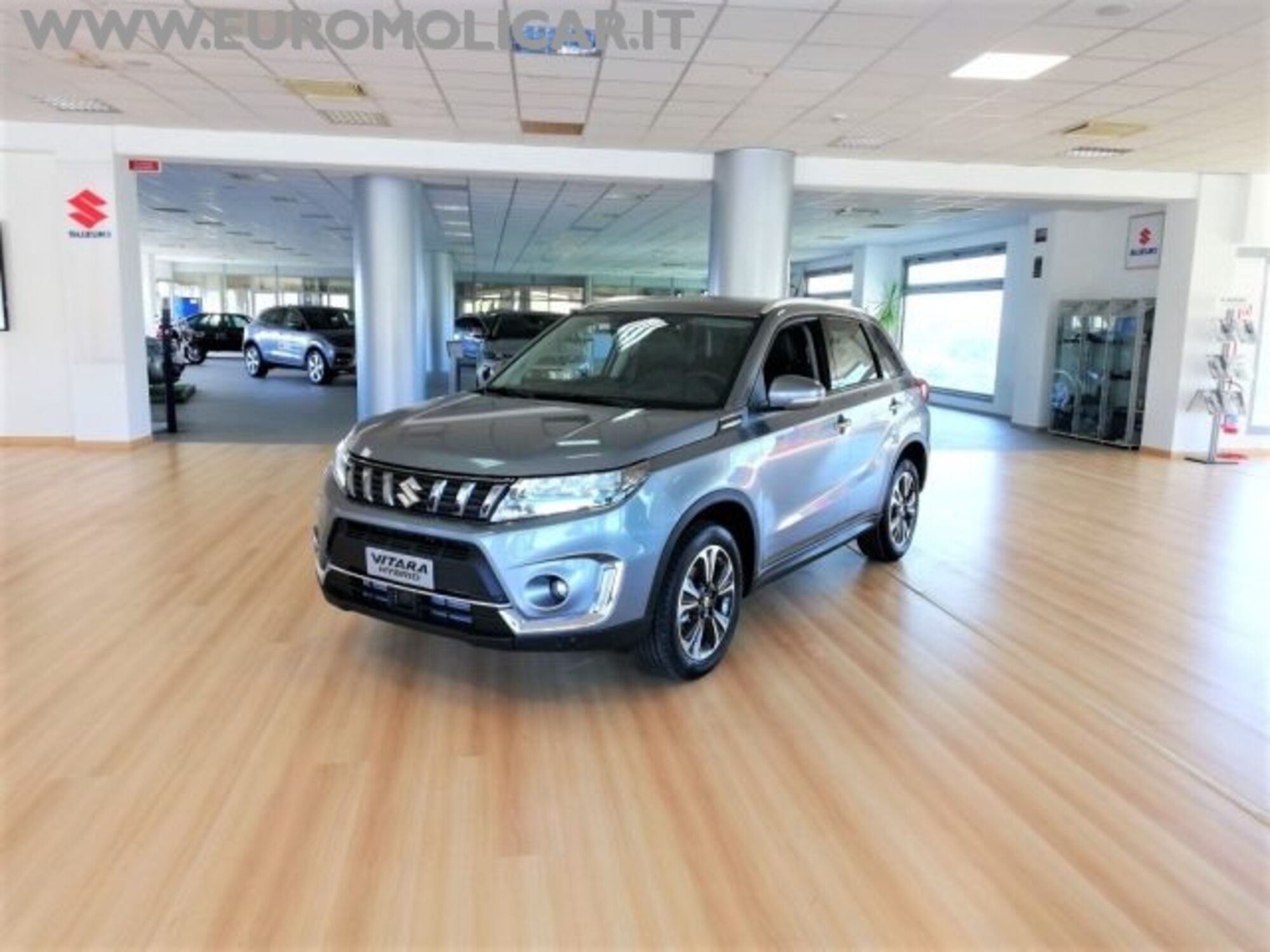 Suzuki Vitara 1.4 Hybrid 4WD AllGrip Easy Top nuova a Busso