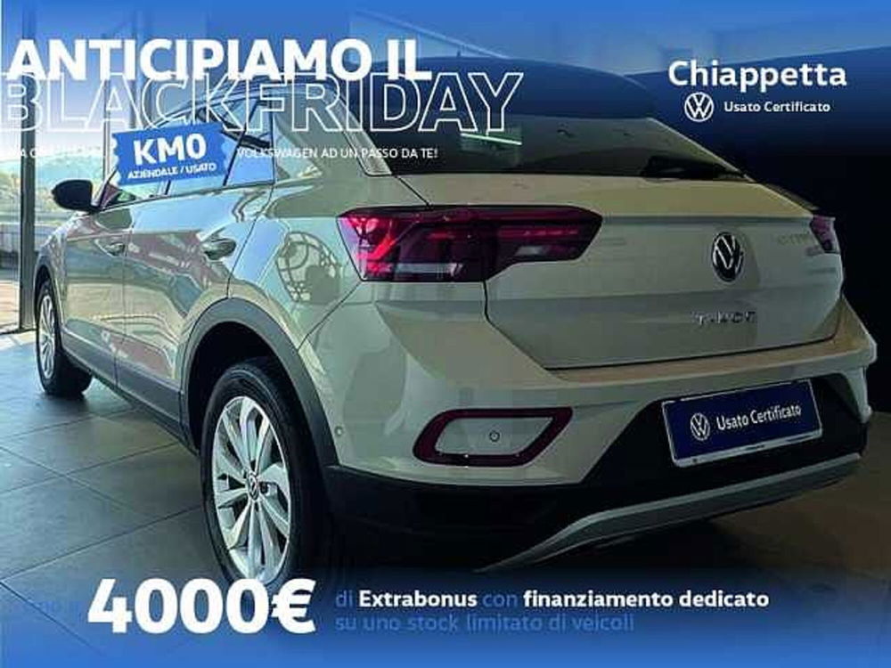 Volkswagen T-Roc nuova a Cosenza (4)