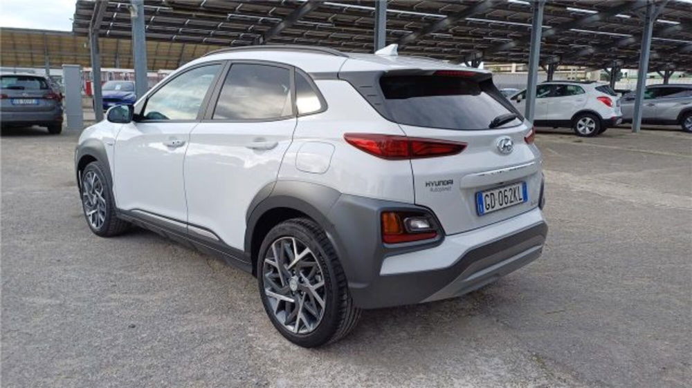 Hyundai Kona usata a Bari (7)