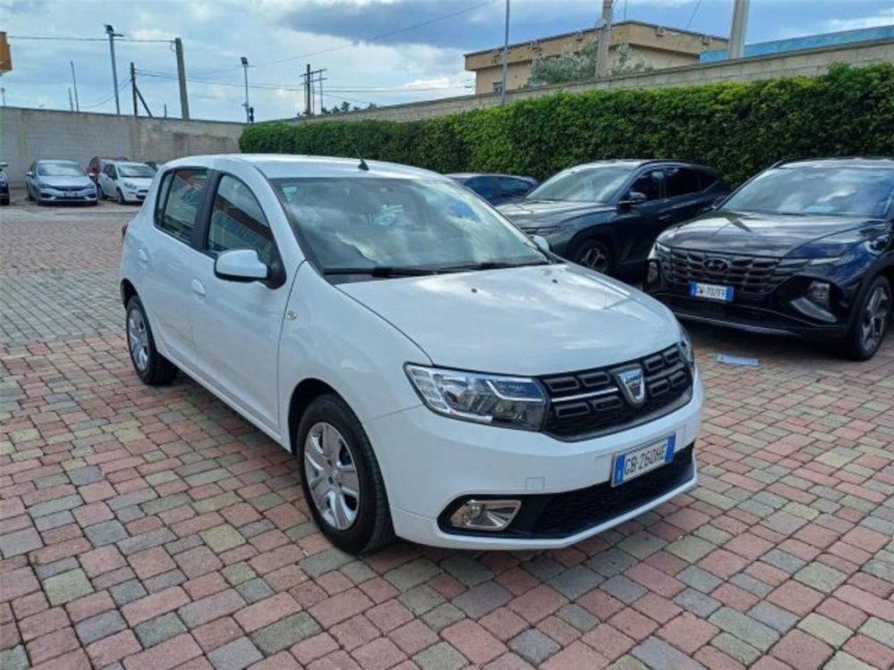 Dacia Sandero usata a Bari