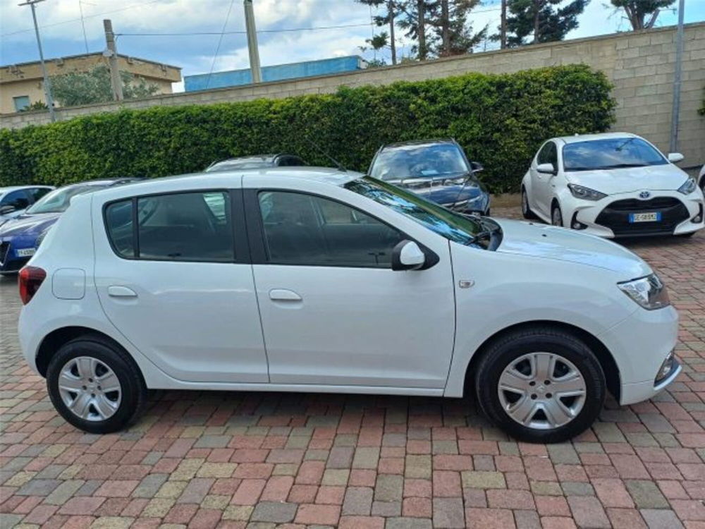 Dacia Sandero usata a Bari (7)