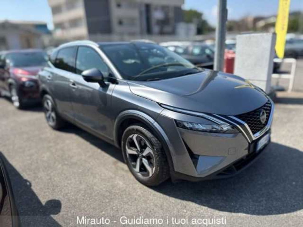 Nissan Qashqai usata a Roma