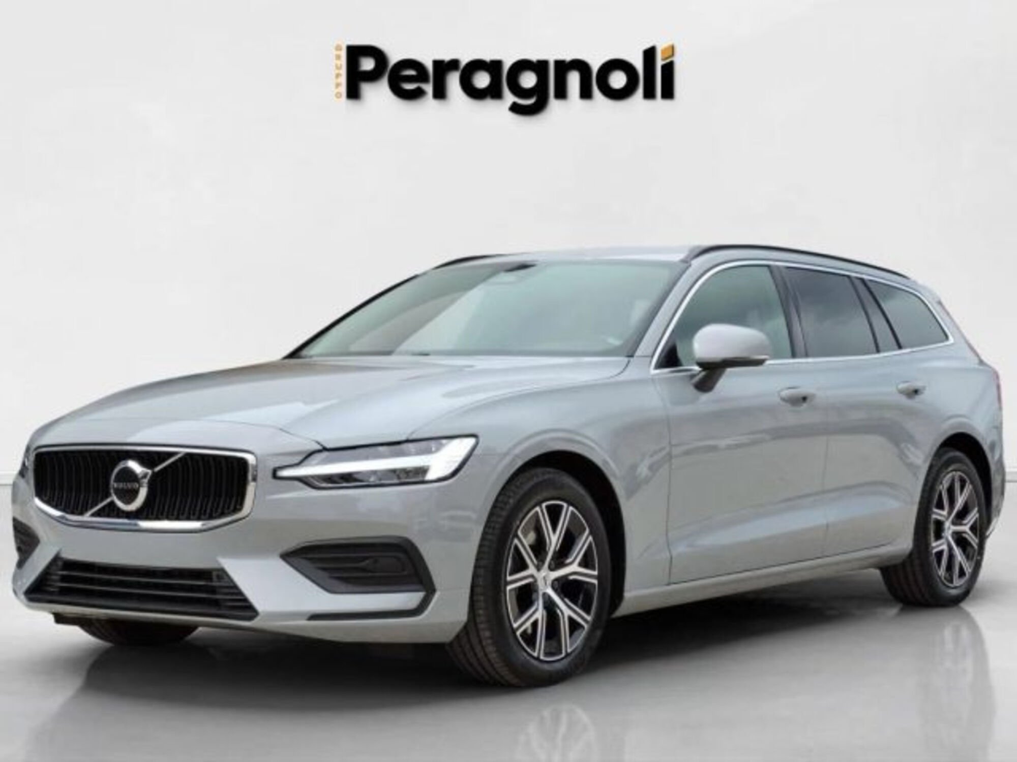 Volvo V60 B3 Geartronic Momentum Business  nuova a Firenze