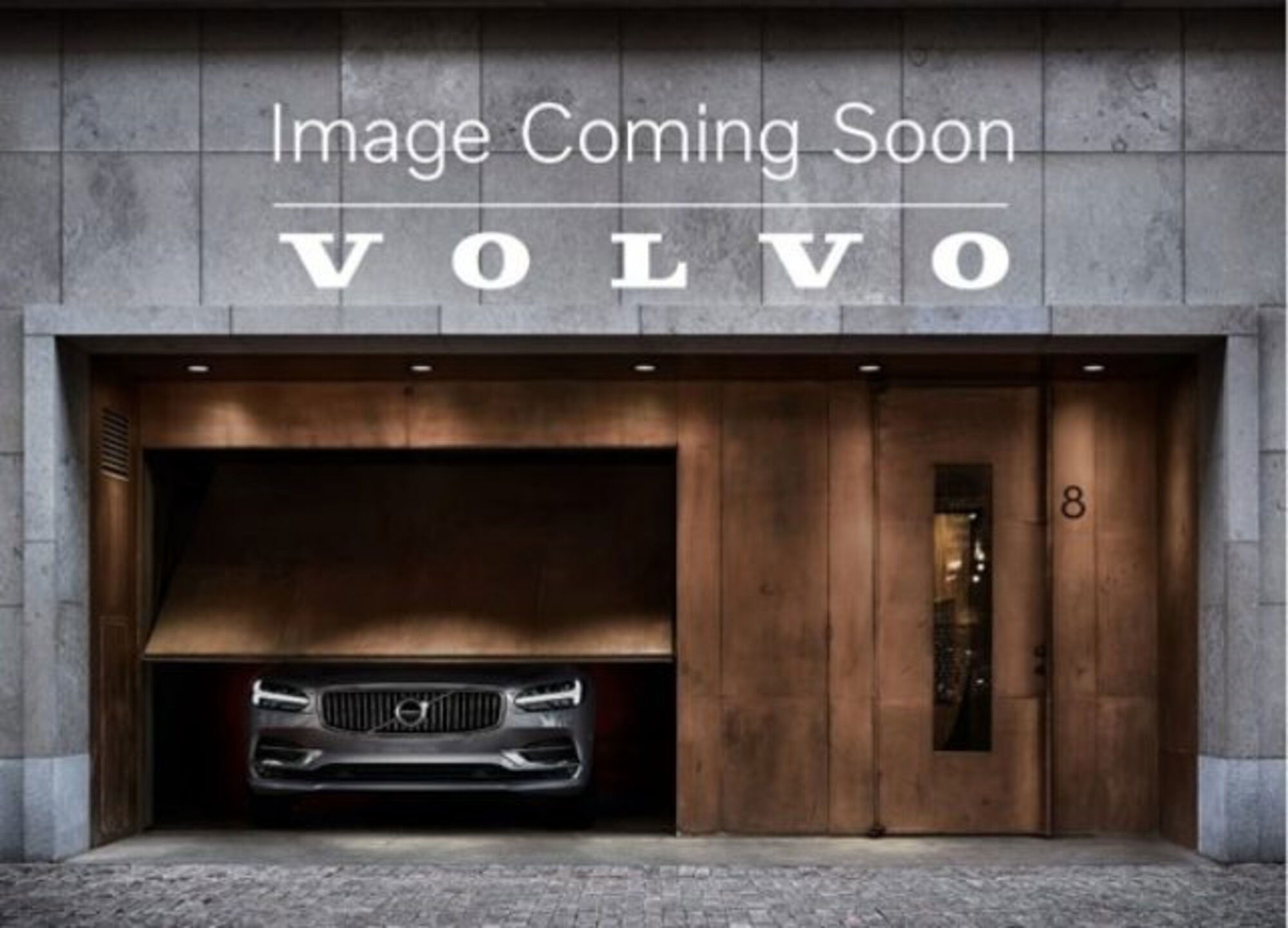 Volvo XC60 B4 automatico Plus Dark  nuova a Firenze