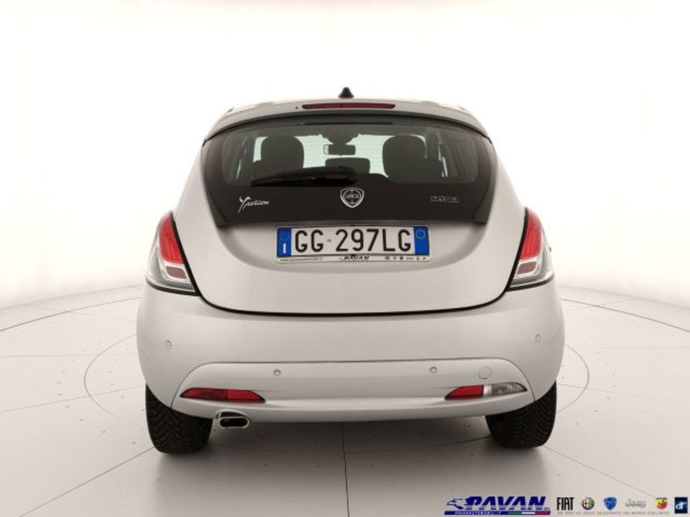 Lancia Ypsilon usata a Padova (6)