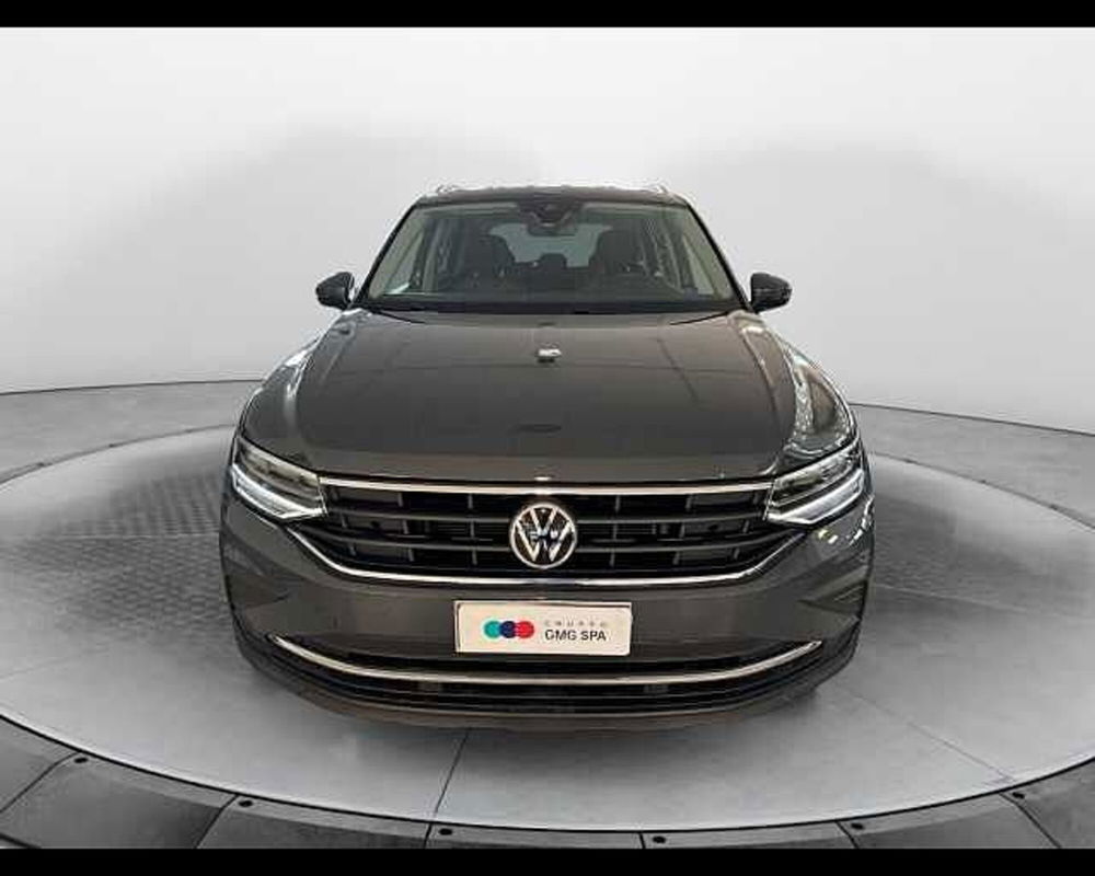 Volkswagen Tiguan usata a Prato (12)