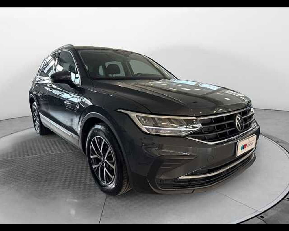 Volkswagen Tiguan usata a Prato (15)