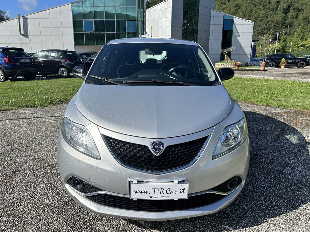 Lancia Ypsilon usata a La Spezia (2)