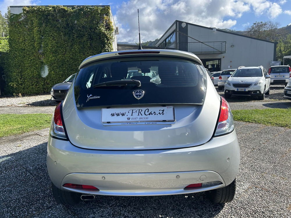 Lancia Ypsilon usata a La Spezia (6)