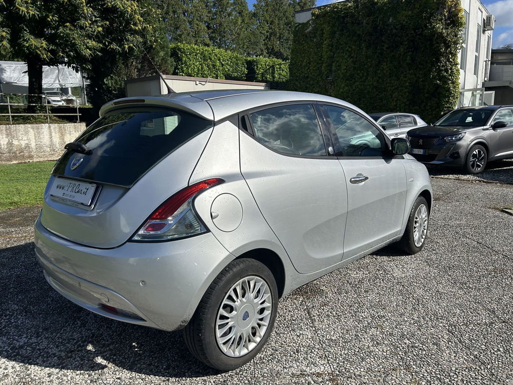 Lancia Ypsilon usata a La Spezia (7)