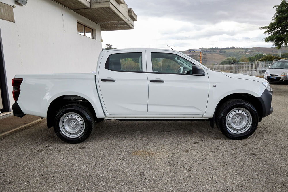 Isuzu D-Max Pick-up nuova a Teramo (4)