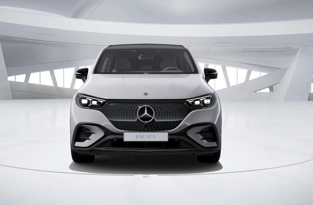 Mercedes-Benz EQE SUV nuova a Bergamo (5)