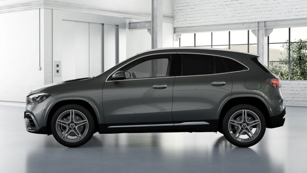 Mercedes-Benz GLA SUV nuova a Bergamo (2)