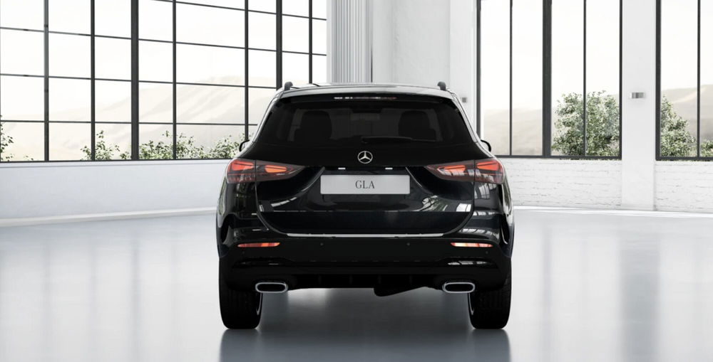 Mercedes-Benz GLA SUV nuova a Bergamo (4)