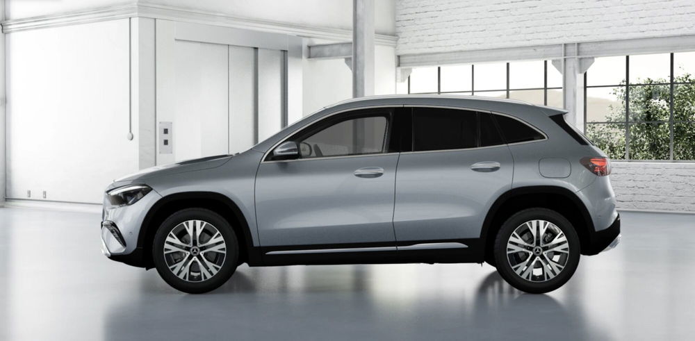 Mercedes-Benz GLA SUV nuova a Bergamo (3)