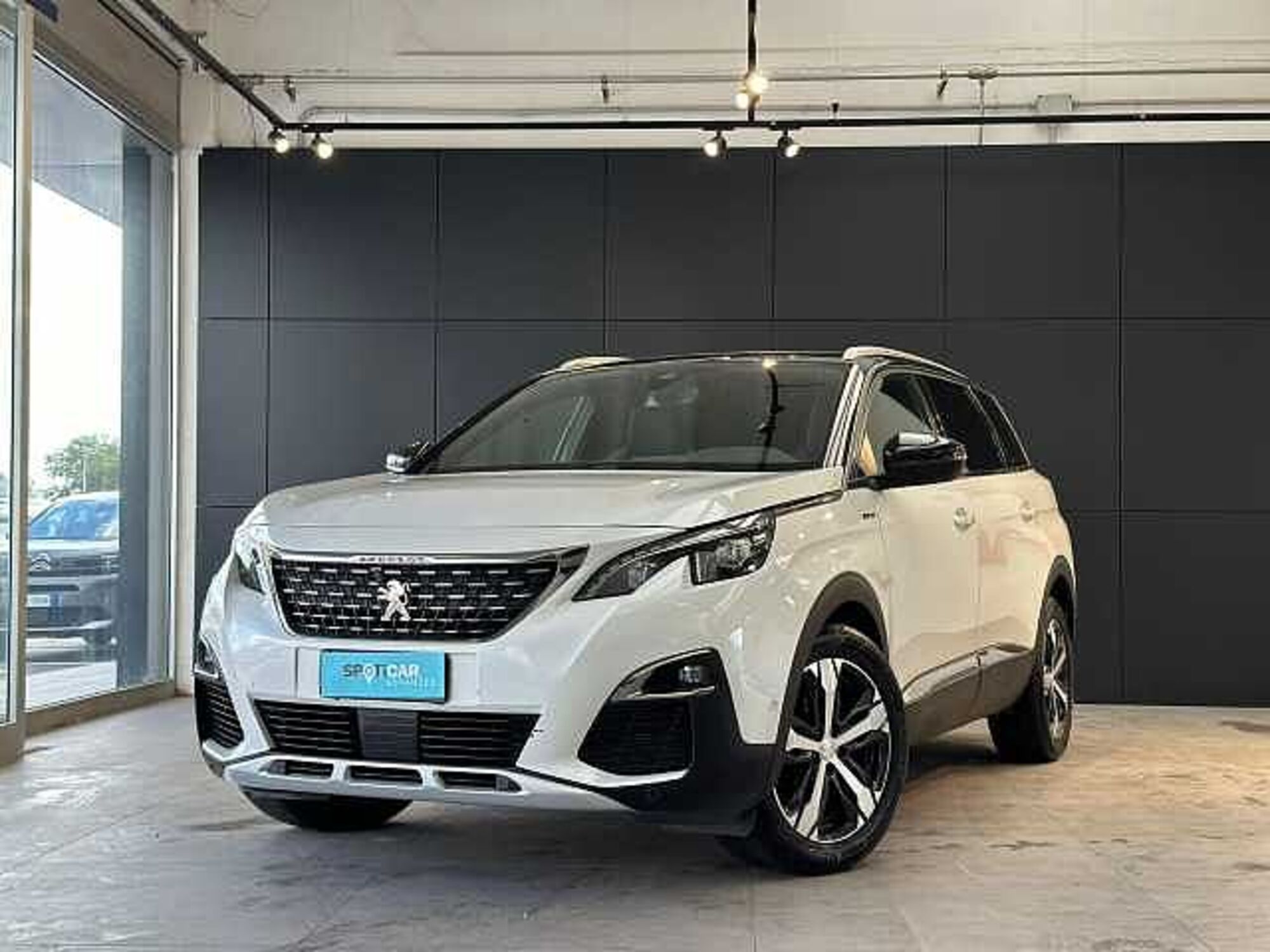 Peugeot 5008 BlueHDi 130 S&amp;S EAT8 GT Line  del 2019 usata a Venezia