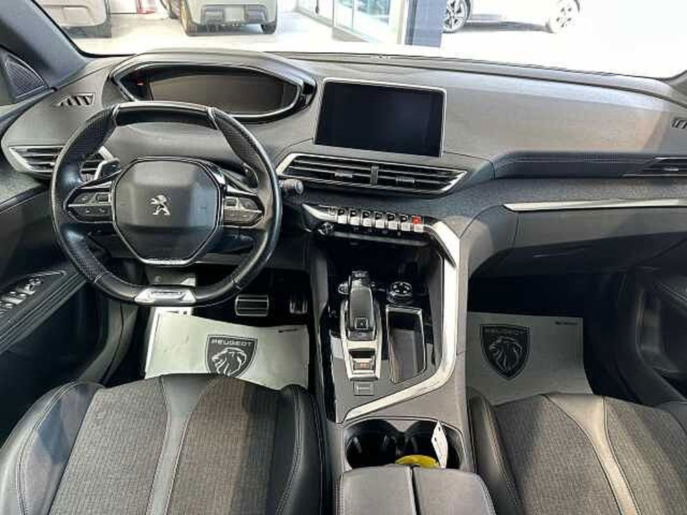 Peugeot 5008 usata a Venezia (12)