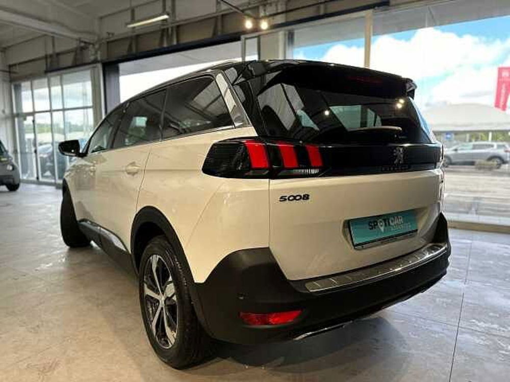 Peugeot 5008 usata a Venezia (3)