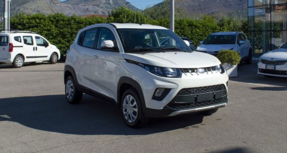 Mahindra KUV100 nuova a Latina