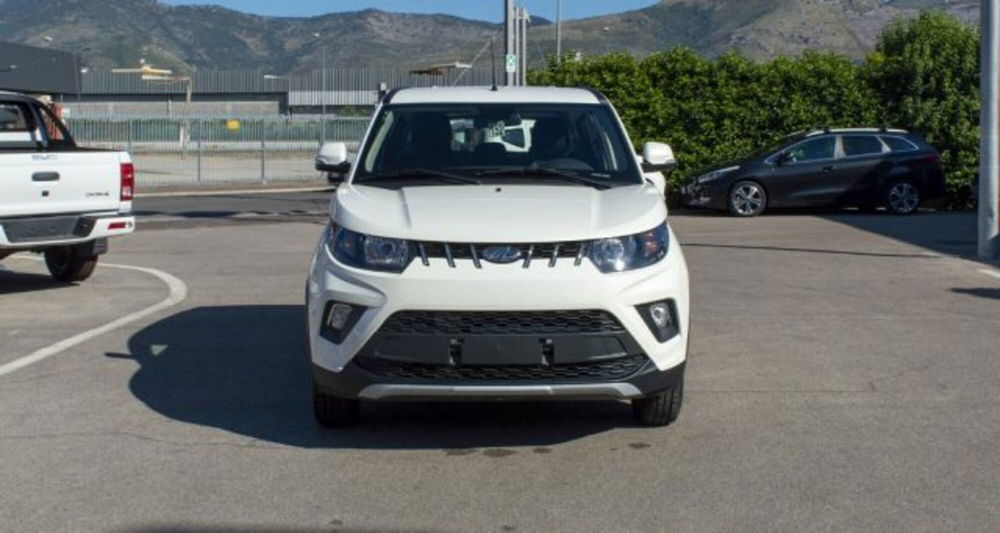 Mahindra KUV100 nuova a Latina (2)