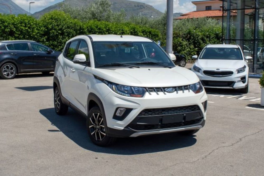 Mahindra KUV100 nuova a Latina