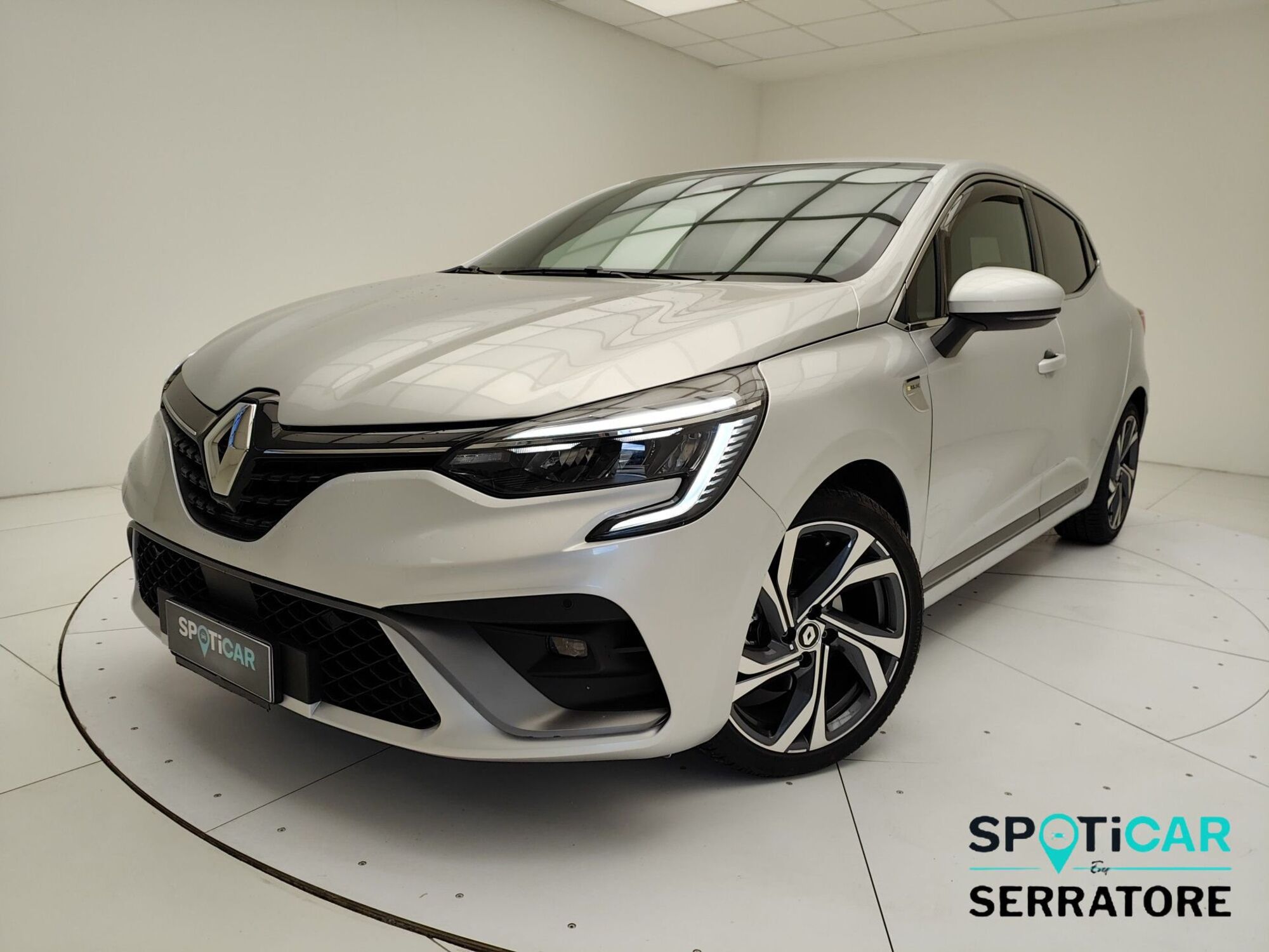 Renault Clio Full Hybrid E-Tech 140 CV 5 porte R.S. Line  del 2022 usata a Erba