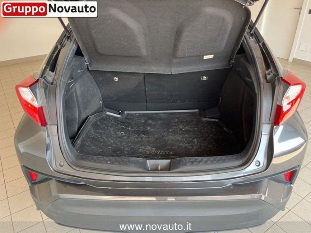 Toyota Toyota C-HR usata a Varese (14)