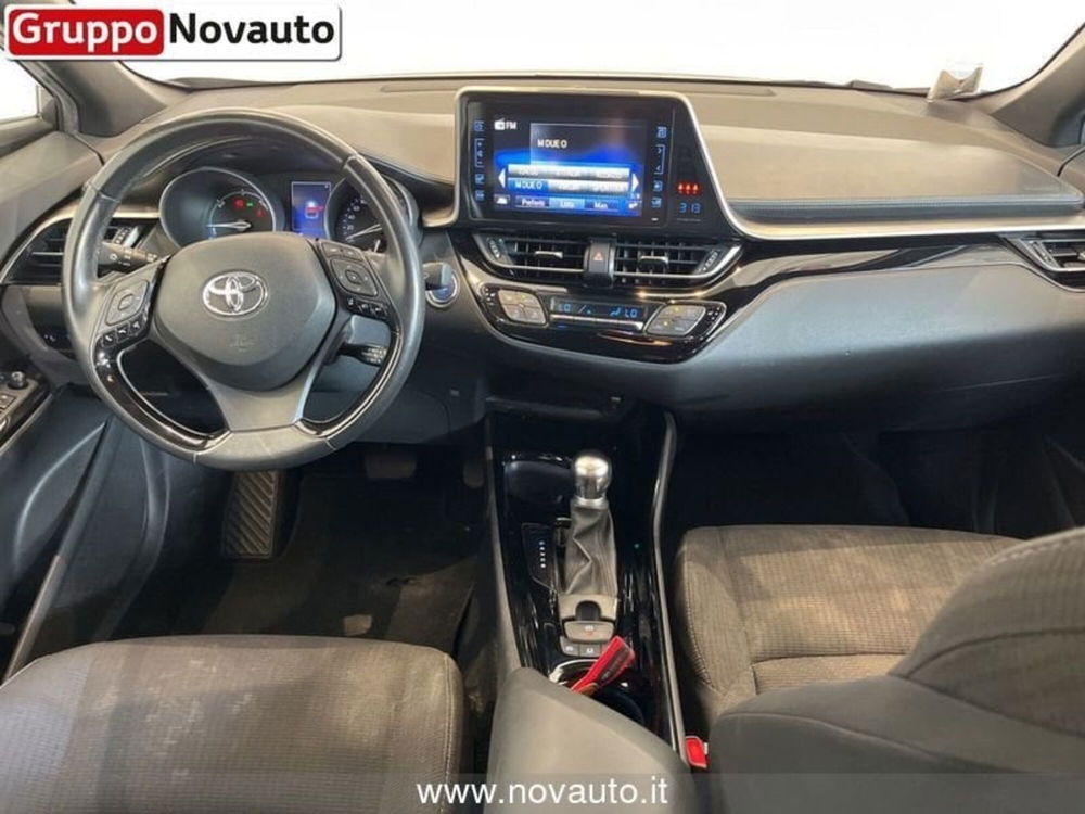 Toyota Toyota C-HR usata a Varese (15)