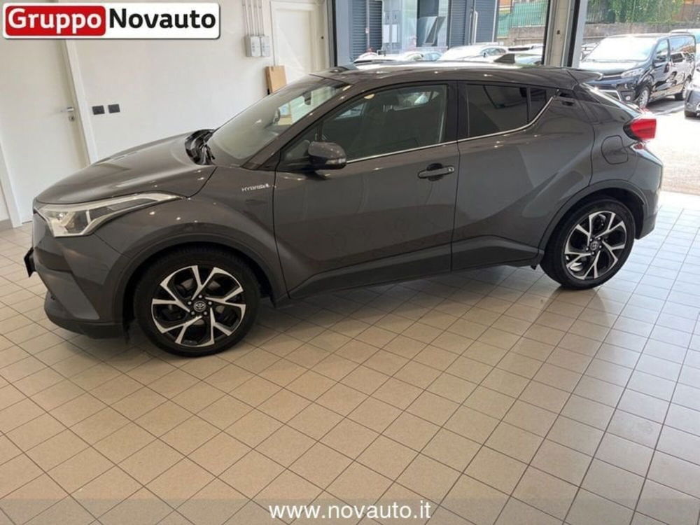 Toyota Toyota C-HR usata a Varese (19)