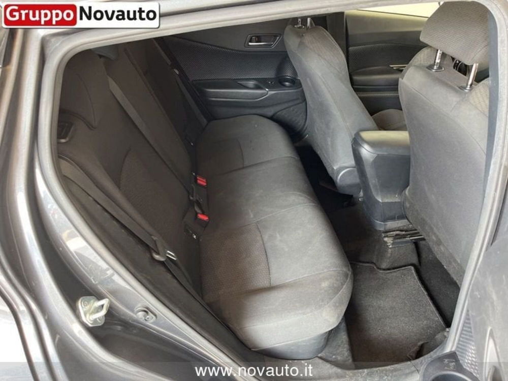 Toyota Toyota C-HR usata a Varese (9)