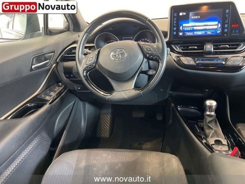 Toyota Toyota C-HR usata a Varese (16)