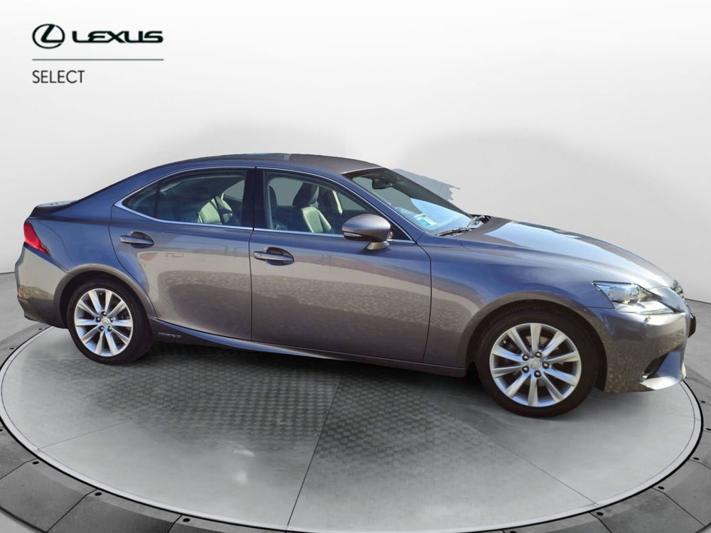 Lexus IS usata a Cremona (3)