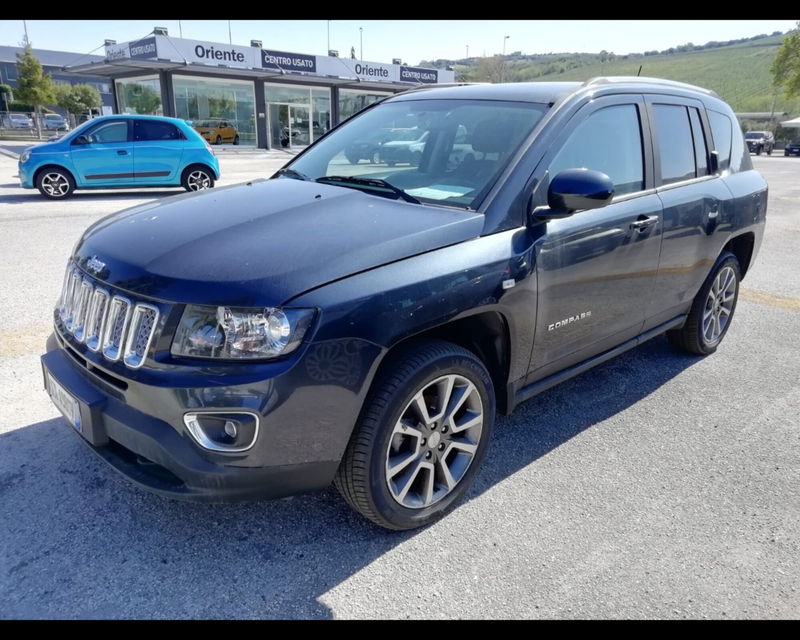 Jeep Compass 2.2 CRD Limited  del 2014 usata a Spoltore